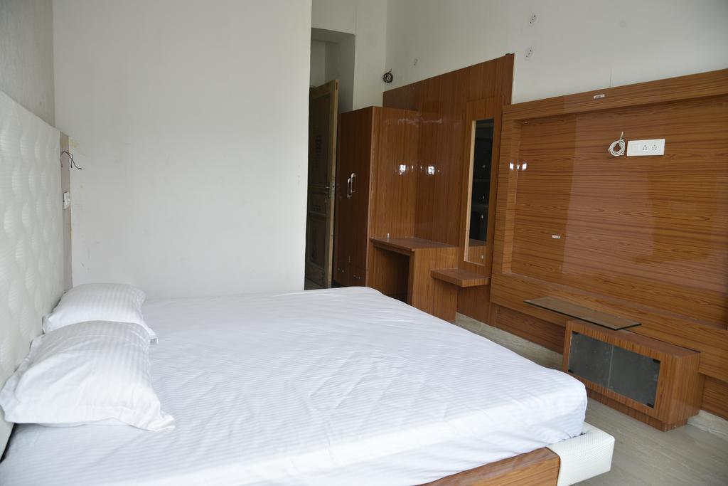 Hill Paradise Hotel Nagchala Room photo